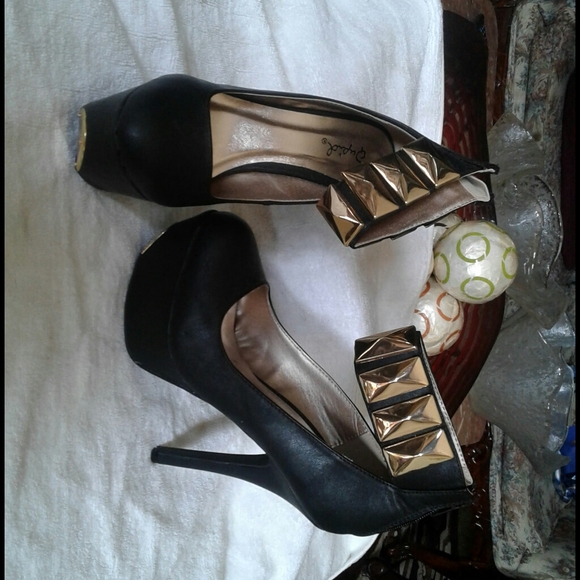 Qupid Shoes - Shoes